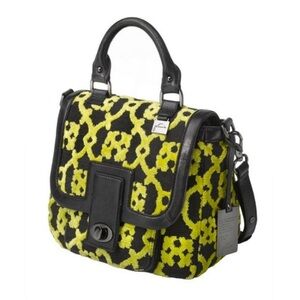 Petunia Troubadour Midnight Saffron Bisou Bowler